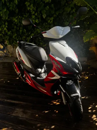 Yamaha Jog RR 49 cc Refrigeración Liquida