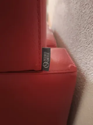 Sofá de piel rojo 3 plazas
