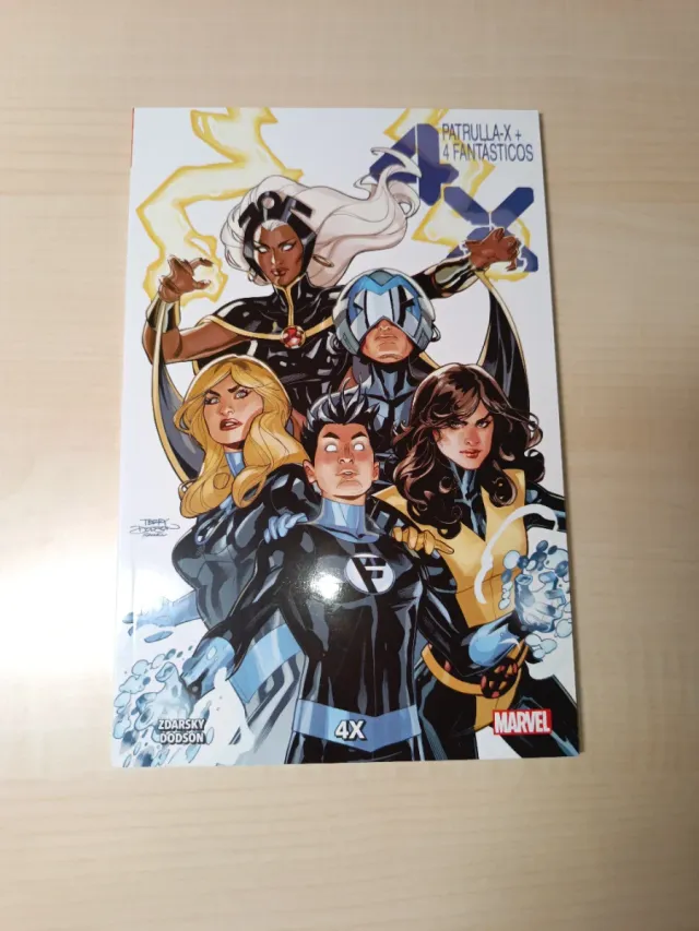 Patrulla X + 4 Fantásticos Cómic