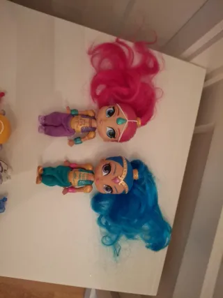 Muñecas Shimmer y Shine con alfombra voladora