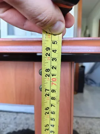 Mesa de comedor de madera