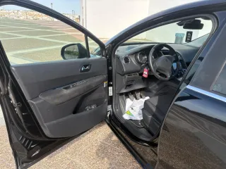 Peugeot 5008 2011