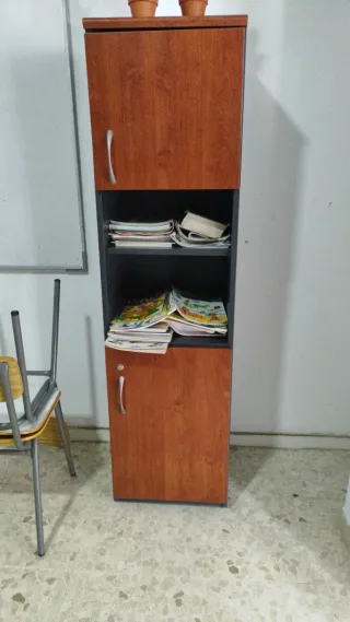 Mueble de oficina madera y metal