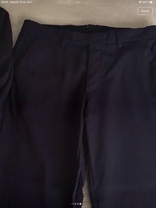 Traje Massimo Dutti Azul para graduación.