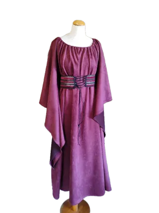 Vestido medieval morado con fajín, MAS EN MI PERFI