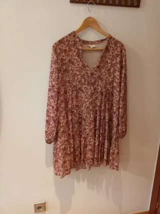 Vestido corto estampado floral Coosy Sister.