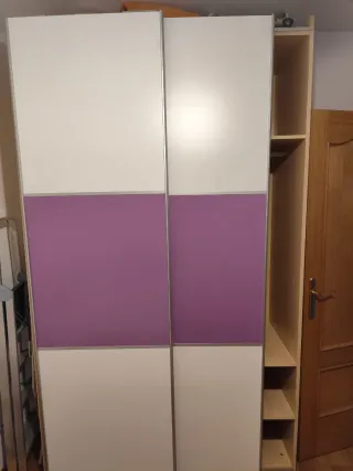 Dormitorio juvenil madera y morado
