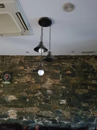 Lámpara colgante de metal