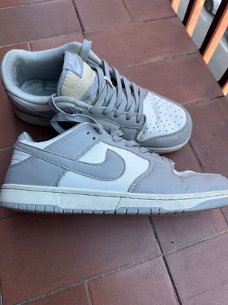 Nike Dunk Low Gris y Blanco
