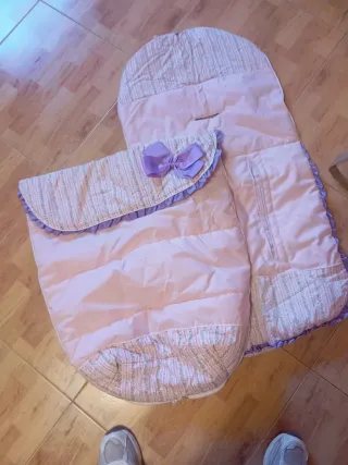 Saquito y colchoneta para carrito bebé