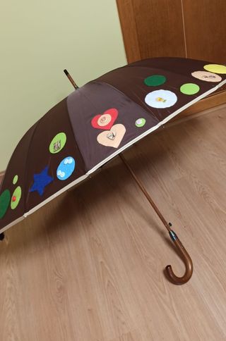 Paraguas personalizado con adornos
