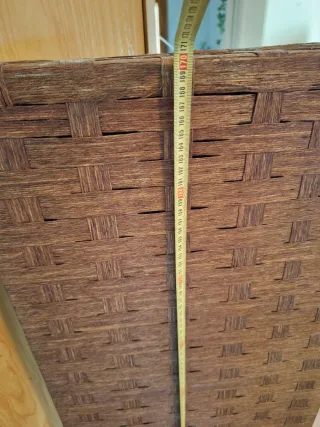 2 biombos de madera trenzada