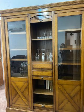 Mueble comedor madera y cristal