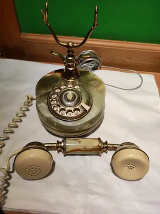 Teléfono antiguo de sobremesa Onyx