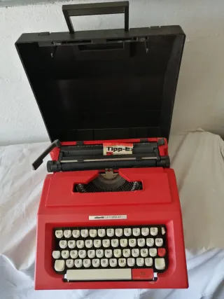 Máquina de escribir Olivetti Lettera 42 Roja