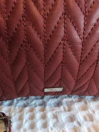 Bolso granate Misako acolchado