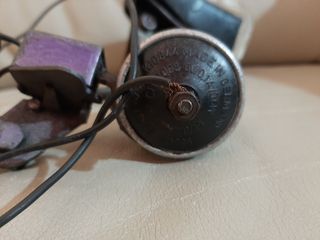 DINAMO Y FARO VINTAGE PARA BICICLETAS. FUNCIONA