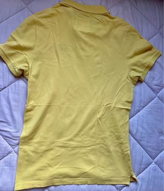 Polo Hollister Amarillo Talla M.