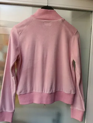 Chaqueta rosa con Torre Eiffel