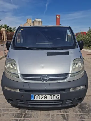 Opel Vivaro 2005
