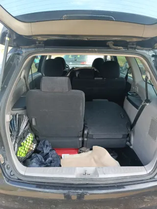 Mitsubishi Grandis 2007