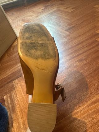 Sandalias de tacón marrones
