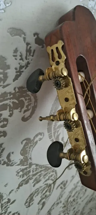 Guitarra Clásica Fco Estevez, poco uso bien cuidad