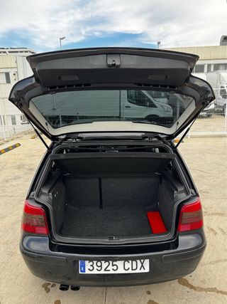 Volkswagen Golf 2003