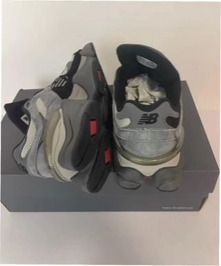New Balance 9060 Castlerock Grey Talla 38