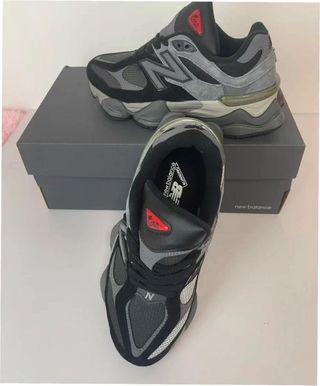 New Balance 9060 Castlerock Grey Talla 38