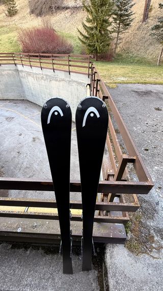 Sci Head E-Race 165cm 2026