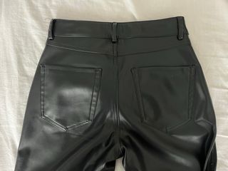 Pantalón cuero D98