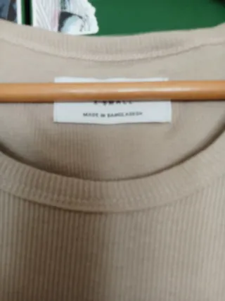 Camiseta sin mangas beige