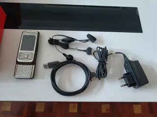 Móvil Nokia E65