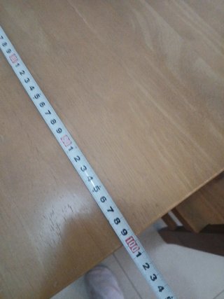Mesa de comedor de madera con 4 sillas
