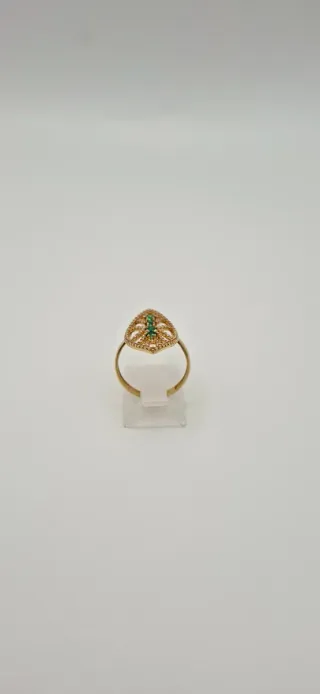 Anillo oro amarillo circonitas y piedras verdes