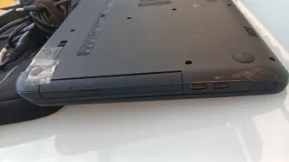 HP 256 G8 Portátil + Funda + cargador