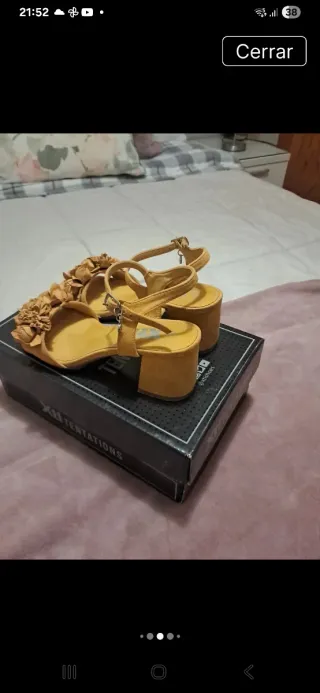 Sandalias Xti Talla 38 Flores Amarillas antelina