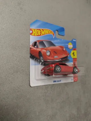 Hot Wheels Ferrari Dino 206 GT