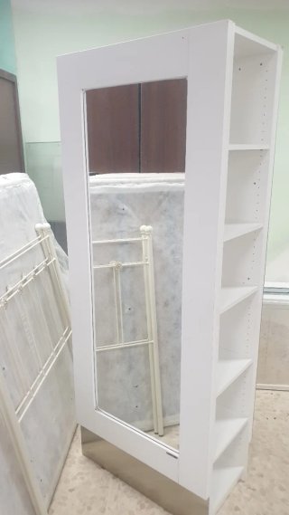 Mueble peluquería doble espejo y estanterías