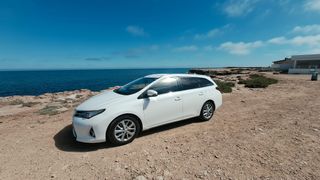 Toyota Auris 2015