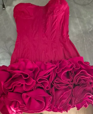 Vestido mini corsé con volantes