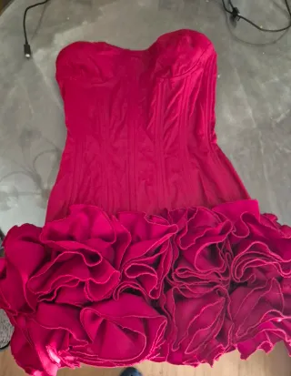 Vestido mini corsé con volantes