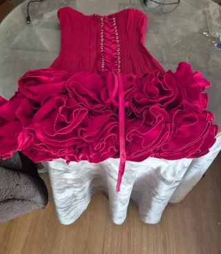 Vestido mini corsé con volantes