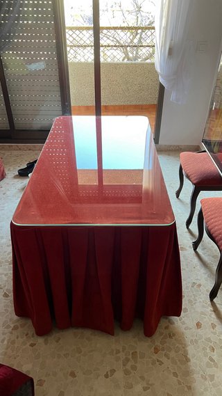 Mesa de camilla dorado con cristal