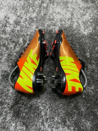 Nike Mercurial Victory IV FG