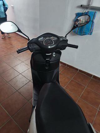 Honda 125cc Scooter Blanca