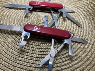 2 Canivetes Victorinox Mountaineer e Climber