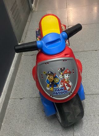 Moto Patrulla Canina Injusa Roja