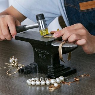 Yunque de Un Cuerno, Yunque de Acero Fundido de 4 kg, Yunque Redondo de Alta Dureza para Herreros, Diseño Compacto y Base Estable, Herramientas y Equipos de Forja, Herramienta de Metalistería para...